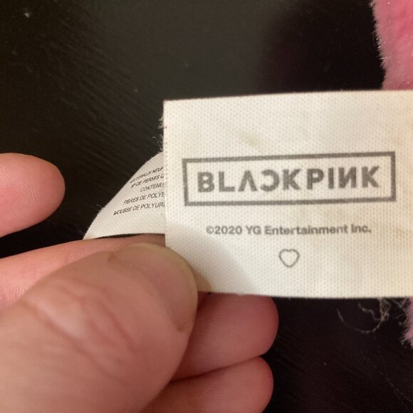 BlackPink Heart Shape Pink Plush Music Light up Pillow by YG Entertainment 2020 - Picture 5 of 12
